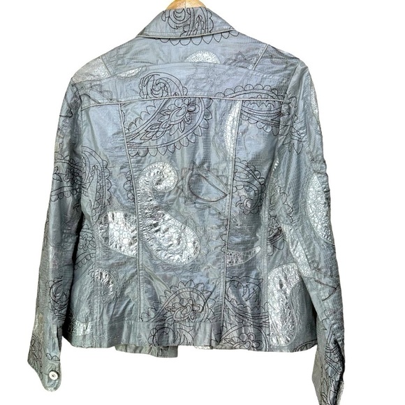 Chico’s Sarianna Paisley Metallic Silver Jean Jacket Style, Size 1 - Picture 5 of 12